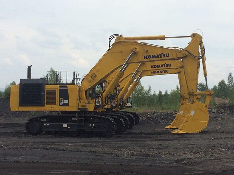 Пополнение парка заказчика техникой Komatsu