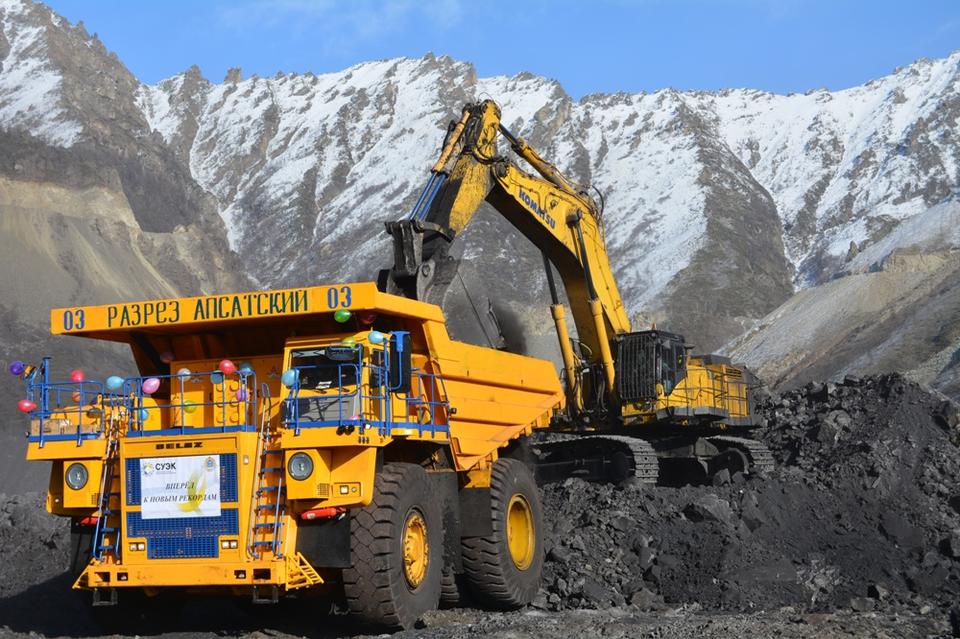 Новая техника Komatsu поступила на разрез «Апсатский» компании СУЭК