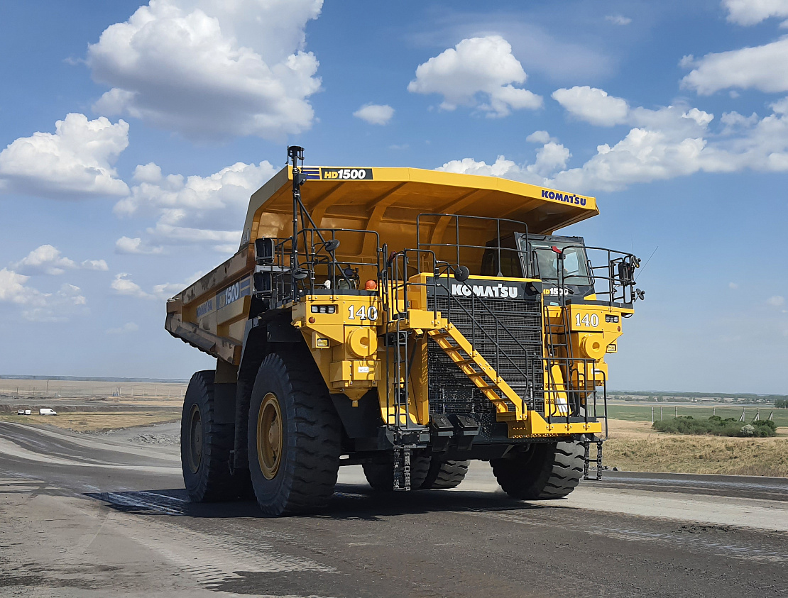 В Кузбассе появился первый самосвал Komatsu HD1500-8