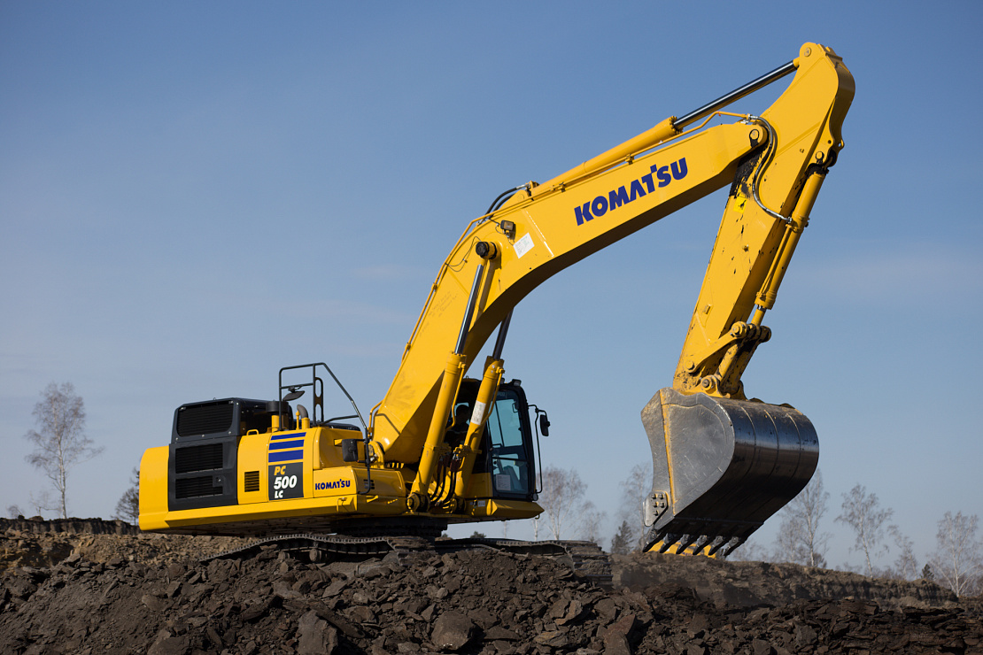 Экскаватор Komatsu PC500LC-10M0 - это непревзойденная отдача и надежность