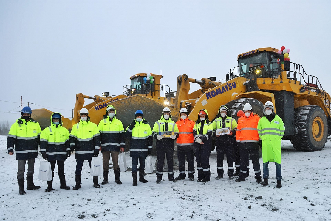 Торжественный ввод в эксплуатацию новых погрузчиков Komatsu WA900-8R